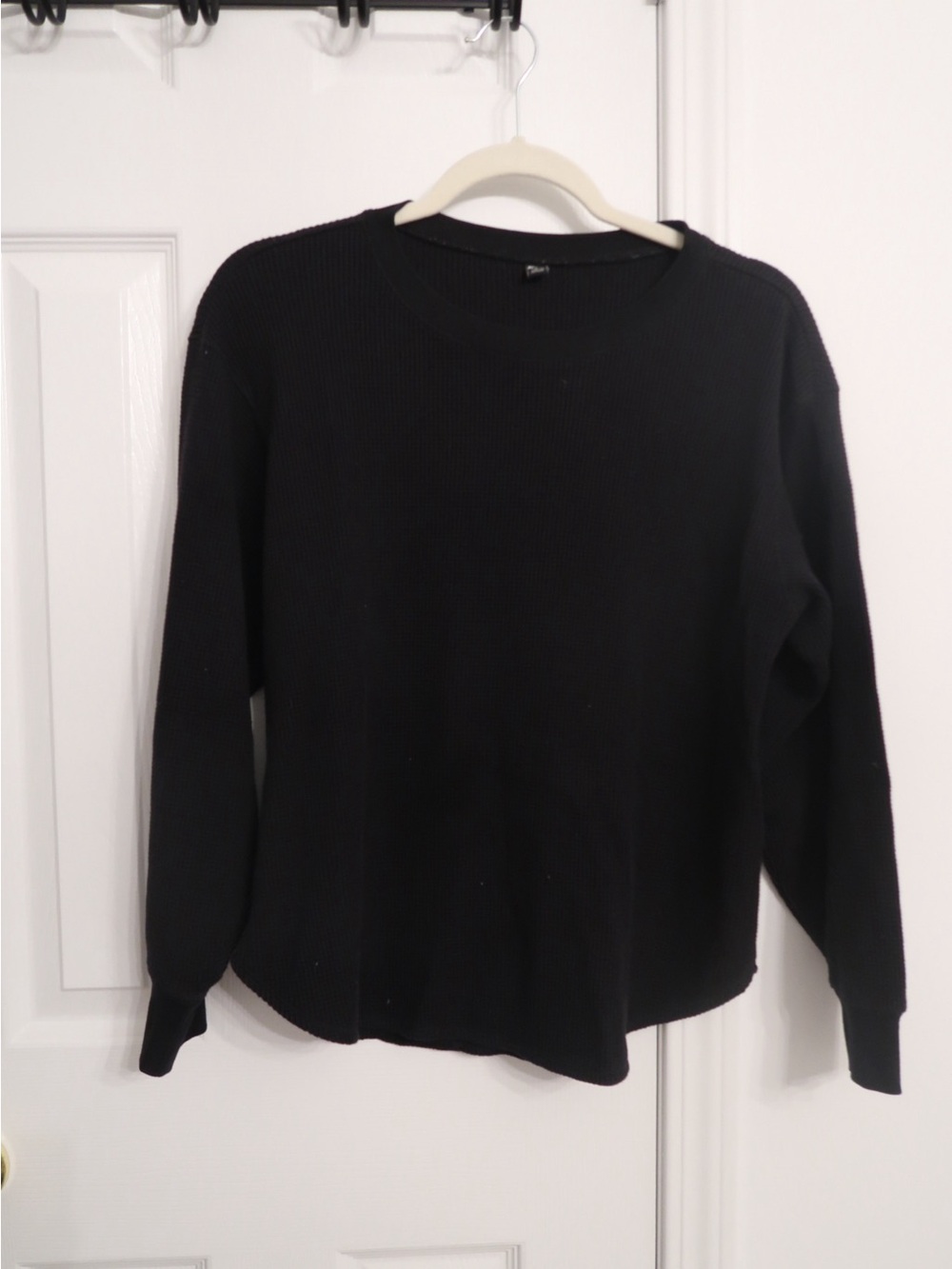 Uniqlo Black Women’s Crewneck Rib Sweater Size L